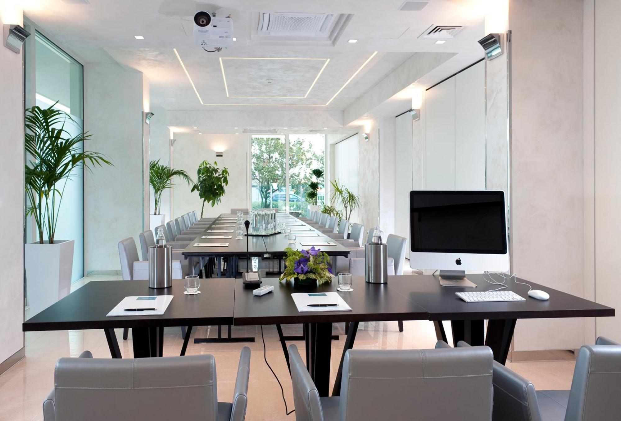 Mercure Hotel Rimini Artis Екстериор снимка