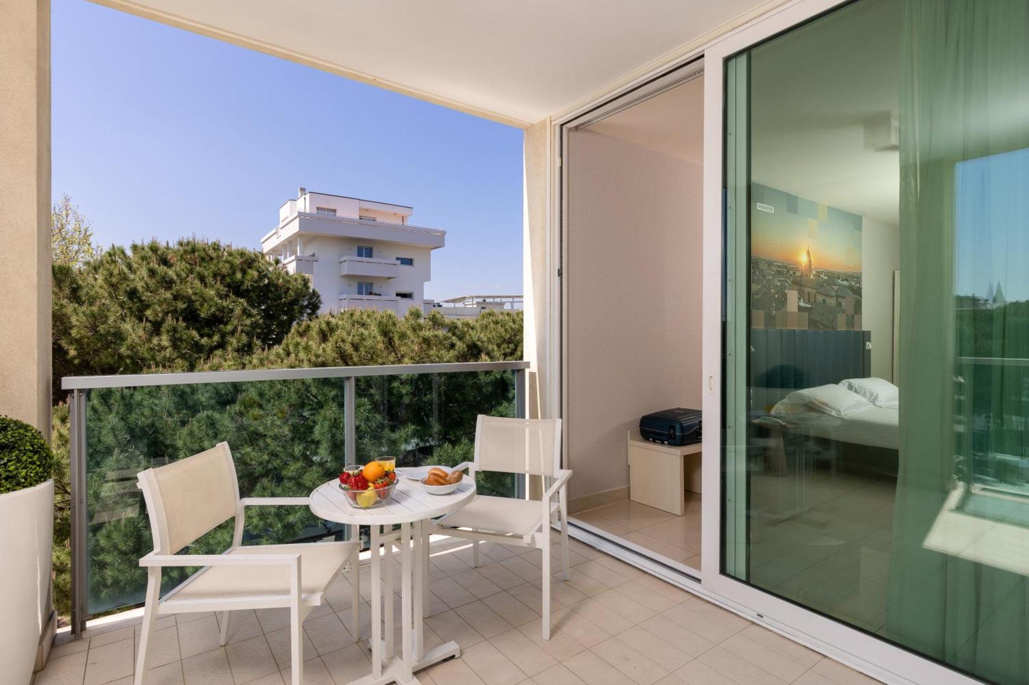Mercure Hotel Rimini Artis Екстериор снимка
