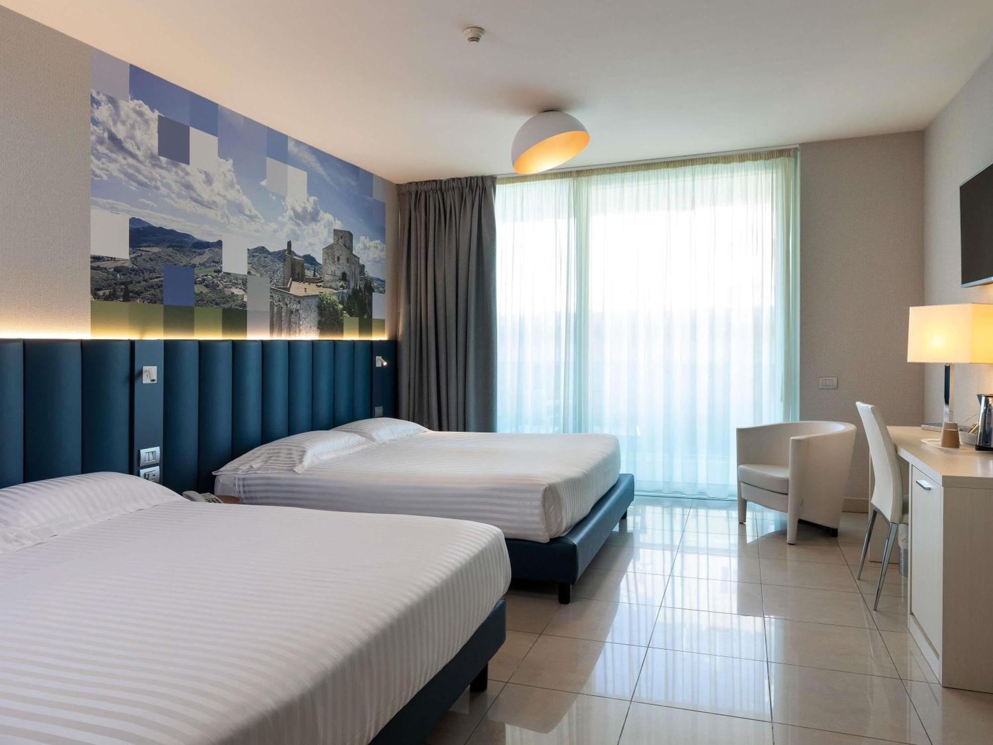 Mercure Hotel Rimini Artis Екстериор снимка