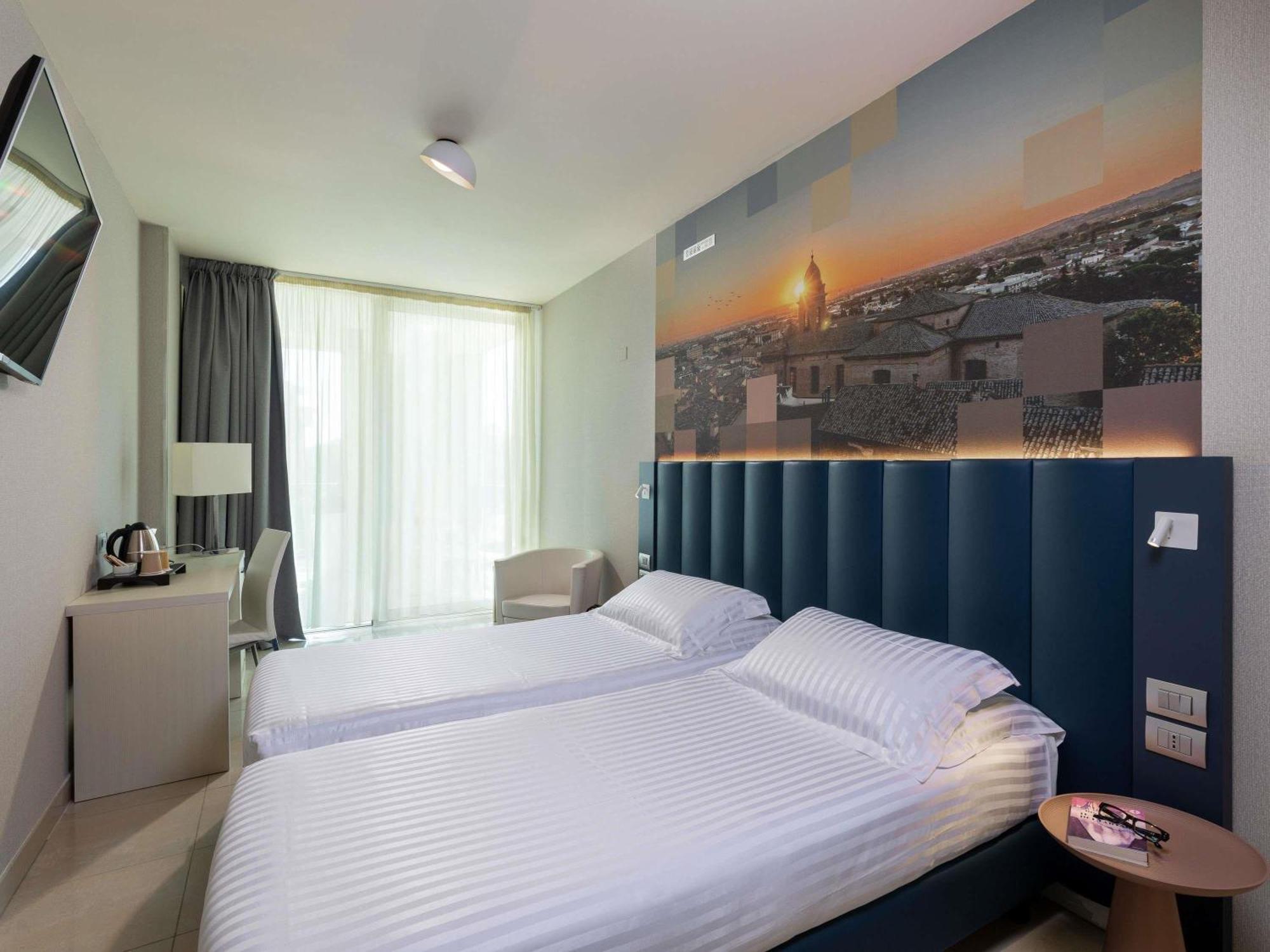 Mercure Hotel Rimini Artis Екстериор снимка