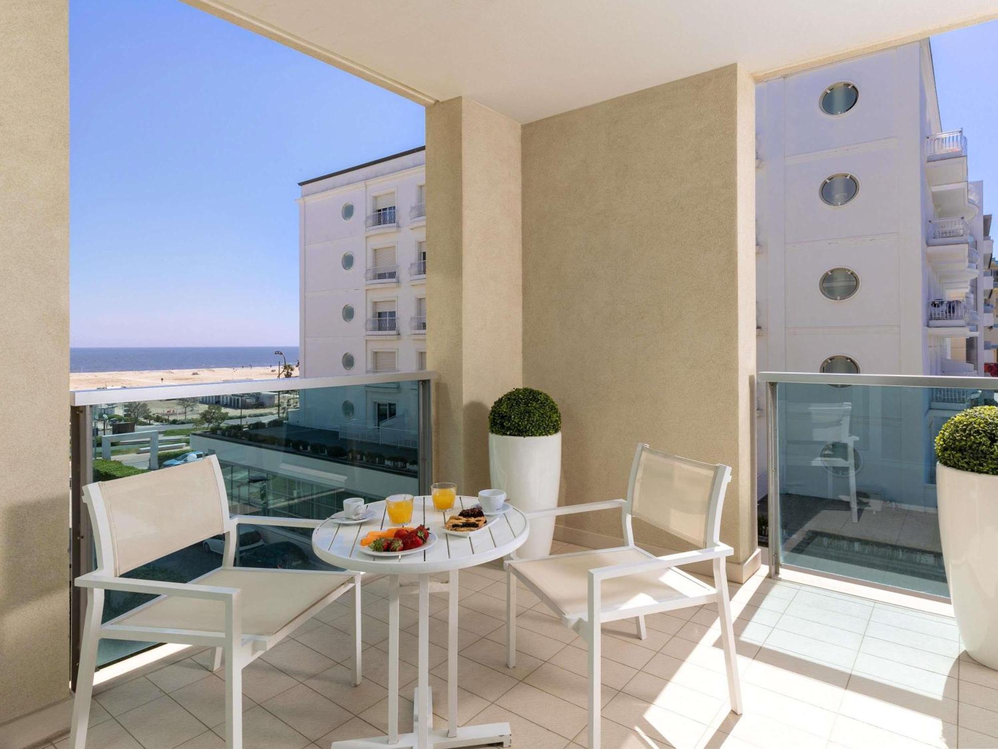 Mercure Hotel Rimini Artis Екстериор снимка
