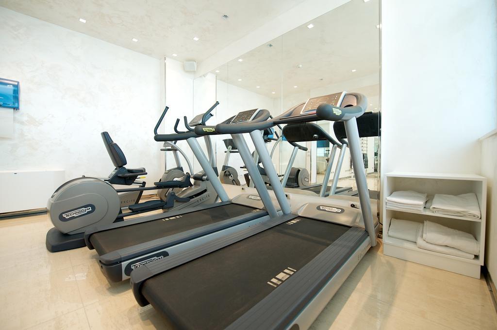 Mercure Hotel Rimini Artis Екстериор снимка