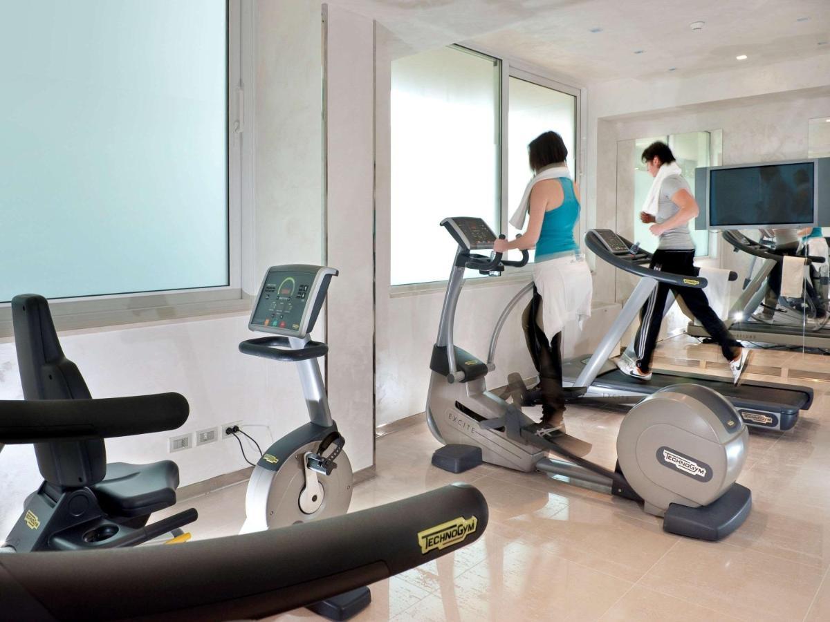 Mercure Hotel Rimini Artis Екстериор снимка
